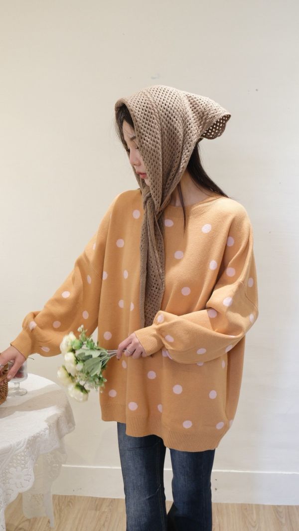 05110103┃秋冬〃23250五色波點毛衣 點點毛衣, 針織上衣, 圓領毛衣, 無刷毛毛衣, 厚磅毛衣, 秋冬上衣, 寬鬆版型, 女生休閒穿搭, 彩色毛衣, 居家毛衣