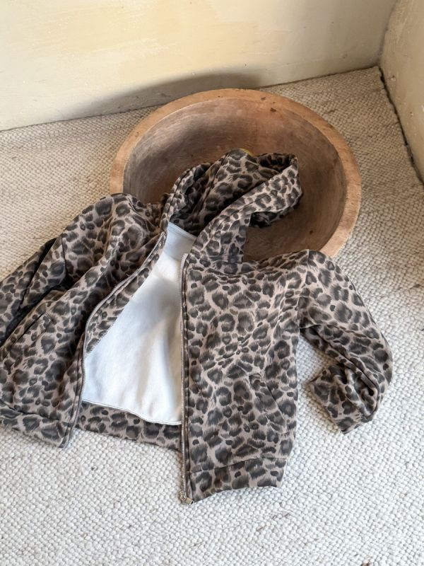 05120305｜小瑜家秋冬〃豹紋加絨連帽外套｜90-150 女童外套, 加絨外套, 豹紋童裝, 連帽外套, 拉鍊外套, 秋冬童裝, 保暖外套, 女童夾克, 童裝外套, 日系童裝