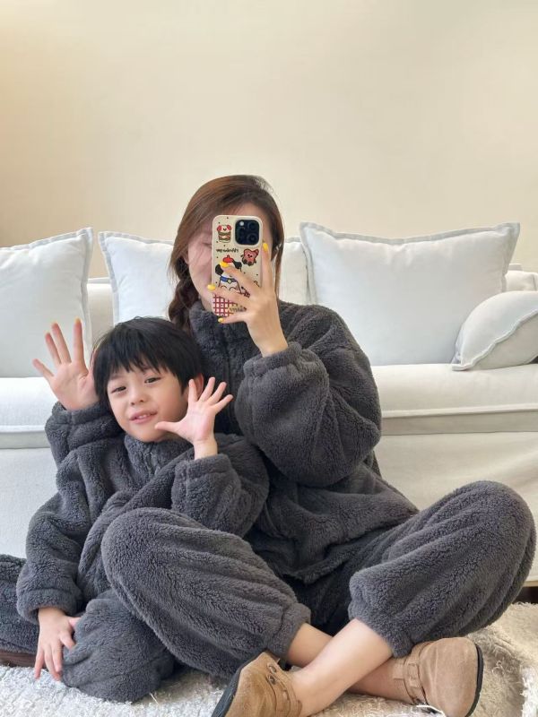 05110107┃SSR〃親子毛絨居家服套裝┃90-160/M-L 親子家居服, 雙面絨套裝, 厚磅保暖套裝, 居家服推薦, 親膚不掉毛, 秋冬家居服, 親子裝, 棉絨套裝, 童裝家居服, 大人居家服