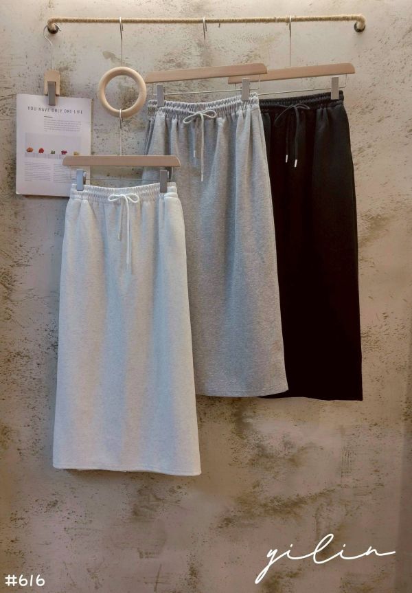 05110608┃秋冬〃616質感厚磅棉後開衩長裙 棉質長裙、鬆緊腰長裙、抽繩長裙、休閒長裙、厚棉裙、中長裙、直筒裙、秋冬裙、韓版長裙、百搭裙子