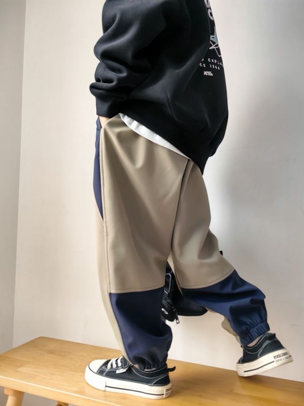 05112701｜CF冬〃CK117兩色加絨拼色褲｜120-175 加絨軟殼褲
軟殼加絨褲
冬季童裝長褲
防風保暖褲
內刷毛褲
男女童冬褲
120 130 140 150 160 170 175
兒童防風褲
機能軟殼褲
寬鬆休閒褲
拼接軟殼褲
秋冬厚褲
保暖長褲
內里加絨不掉毛