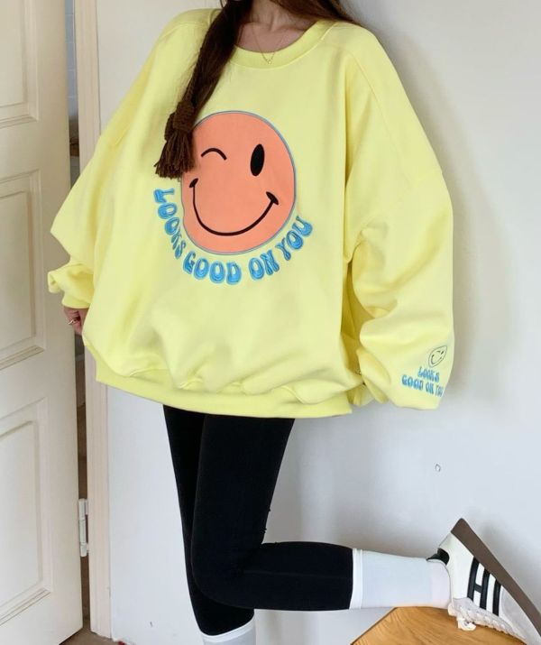 05113004｜秋冬〃3186袖口繡字大圓臉上衣｜F 笑臉衛衣
刷毛大學T
寬鬆顯瘦
秋冬女裝
百搭上衣
印花衛衣
素色衛衣
保暖上衣
韓版衛衣
休閒穿搭