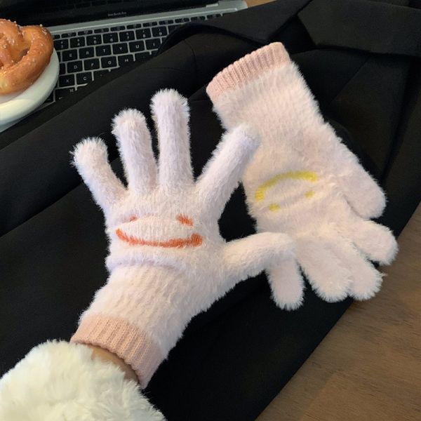 05111106┃冬〃六色仿貂毛笑臉手套┃F 笑臉手套, 毛毛手套, 可愛保暖手套, 露指手套, 韓系穿搭, 冬季配件, 大陸製女裝, 女生毛絨手套, 可滑手機手套, 絨毛保暖手套, 韓風可愛配件, 毛茸茸手套, 冬天必備手套, 溫暖手套, 可愛笑臉毛手套**
