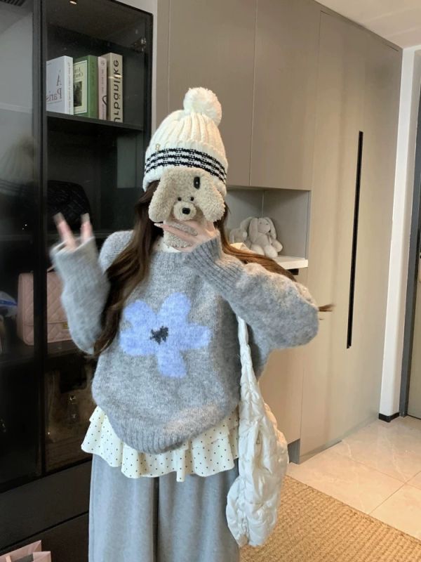 05121307｜秋冬〃8936可愛小花針織衫｜F 花朵針織毛衣
韓系針織上衣
立體花朵毛衣
寬鬆顯瘦毛衣
秋冬針織
長袖毛衣
可愛針織上衣
日常百搭毛衣
韓版毛衣
秋冬上衣