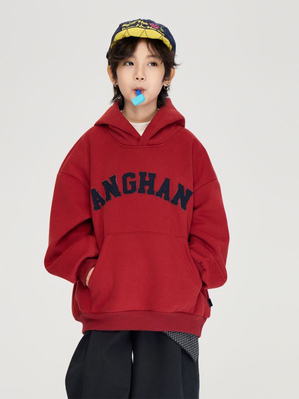 05110312┃TFYU秋冬〃貼布繡加絨連帽T┃100-170 - 兒童連帽T
- 美式童裝
- 秋冬童裝推薦
- 顆粒絨大學T
- 100–170 尺寸童裝
- 男童女童帽T
- 保暖不扎膚
- 街頭風童裝
- ANG字母印花
- 內刷毛上衣