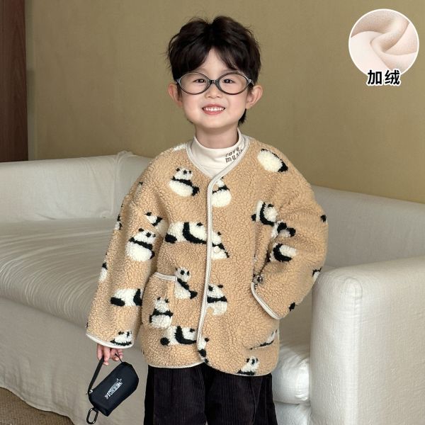 05111304┃兄妹家秋冬〃250670滿印羊羔絨外套┃80-150 羊羔絨外套, 兒童外套, 加厚外套, 童裝冬外套, 熊貓外套, 櫻桃外套, 水蜜桃外套, 草莓外套, 保暖童外套, 80-150, 童裝刷毛外套, 冬季外套, 韓版童裝外套, 卡通童外套, 男女童外套, 親子穿搭
