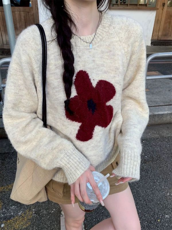 05121307｜秋冬〃8936可愛小花針織衫｜F 花朵針織毛衣
韓系針織上衣
立體花朵毛衣
寬鬆顯瘦毛衣
秋冬針織
長袖毛衣
可愛針織上衣
日常百搭毛衣
韓版毛衣
秋冬上衣