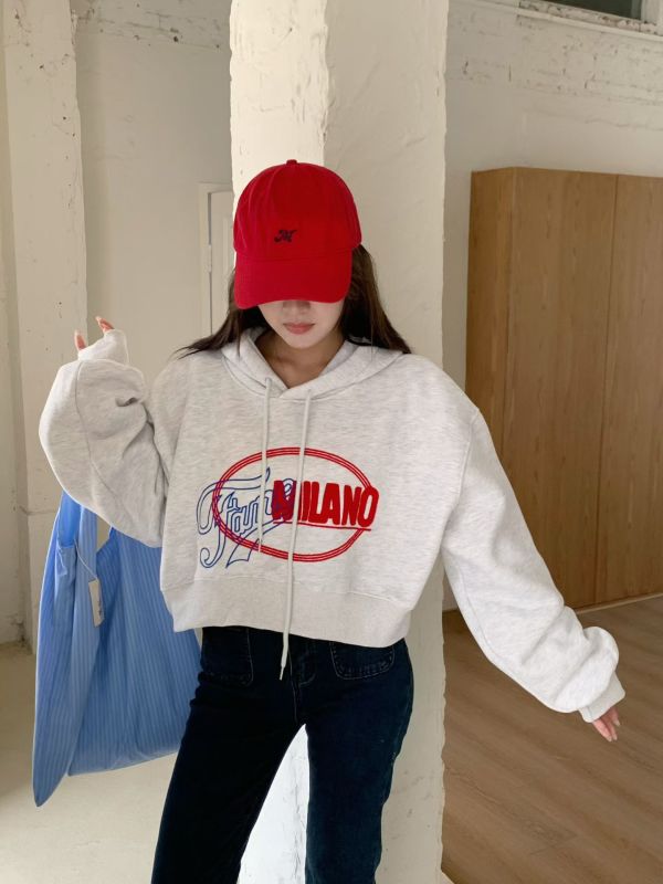 05113005｜秋冬〃3185Milano短版帽T｜F 短版衛衣
連帽衛衣
刷毛帽T
高腰顯瘦
韓系上衣
秋冬女裝
短版帽T
修身衛衣
百搭上衣
MILANO帽T