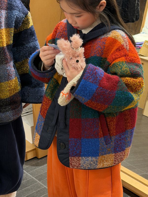 05120204｜KUMAI秋冬〃D204彩色方格夾棉毛呢外套｜100-160 童裝外套, 兒童鋪棉外套, 童裝格紋外套, 彩色格子童裝, 兒童夾棉外套, 冬季童裝, 男女童外套, 兒童保暖外套, 秋冬童裝, 童裝外套推薦