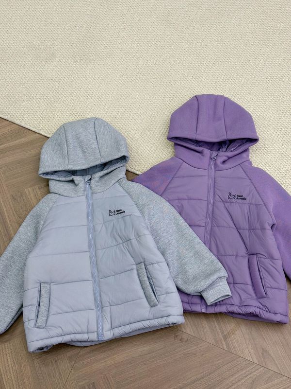 05111804｜WAC家冬〃F802五色拼接夾棉外套｜120-160 兒童鋪棉外套

童裝連帽外套

冬季保暖外套

男女童棉服

拼接外套

防風保暖外套

兒童加厚外套

120-160 外套

孩童冬裝

加絨外套

學生外套

輕量鋪棉外套

冬天外出外套

兒童運動外套

兒童連帽風衣

抗寒鋪棉夾克