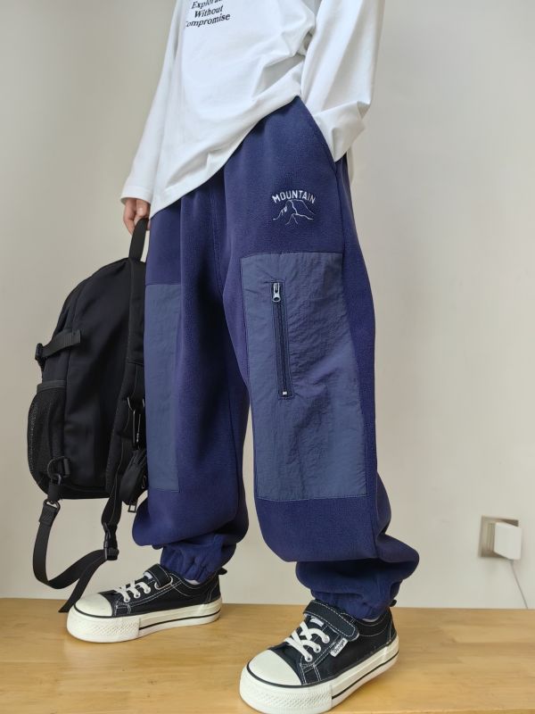 05112606｜CF冬〃CK126雙面奧粒絨拼接運動褲｜120-175 雙面奧粒絨
奧粒絨衛褲
兒童加絨褲
冬季厚款褲
保暖衛褲
男女童加絨
寬鬆工裝褲
束口衛褲
120 130 140 150 160 170 175
冬季童裝
秋冬休閒褲
大童衛褲
青少年加絨褲