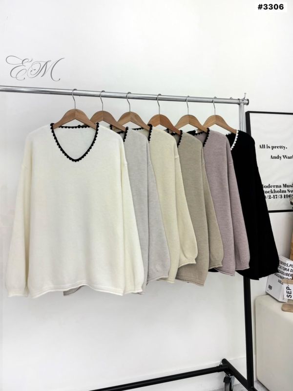 05121302｜秋冬〃3306小香風點綴感V領針織上衣｜F 日系針織
V領毛衣
氣質上衣
寬鬆針織衫
顯瘦毛衣
秋冬上衣
百搭針織
女裝毛衣
日系穿搭
溫柔風上衣