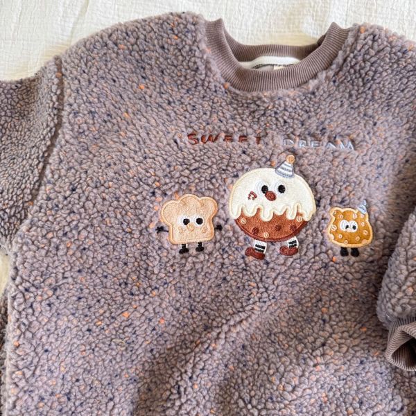 05111411┃兄妹家秋冬〃250631羊羔絨貼布刺繡套裝┃80-150 兒童羊羔絨套裝

加厚絨毛套裝

SWEET DREAM 童裝

可愛刺繡童裝

男童冬季套裝

女童兩件組

兒童保暖套裝

加厚上衣褲子

80-150童裝

羊羔絨上衣褲套裝

冬季童裝套裝