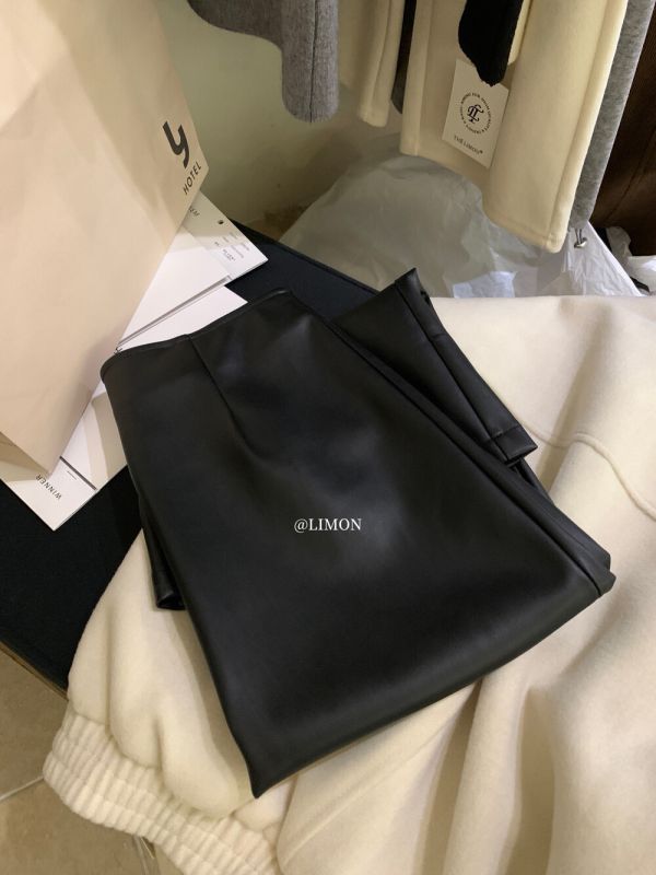 05110602┃LEMON〃9278復古磨毛PU皮裙┃S-L PU皮裙、皮質長裙、A字長裙、內刷毛裙、秋冬長裙、韓系穿搭、氣質半身裙、保暖皮裙、高腰長裙、THE LIMON