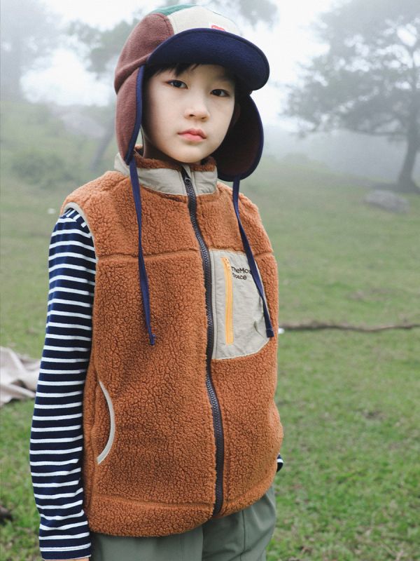 05121101｜秋冬〃6040三色立領羊羔絨背心｜100-170 兒童背心, 刷毛背心, 顆粒絨背心, 保暖背心, 戶外背心, 山系穿搭, 機能背心, 撞色背心, 冬季童裝, 兒童外套, 無袖外套, 露營穿搭