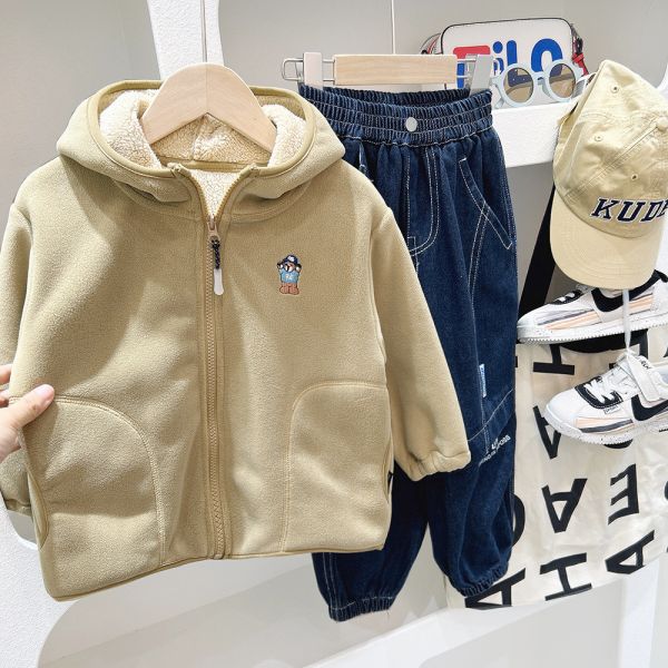 05111901｜KACA家冬〃70301三色小熊刺繡加絨連帽外套｜100-150 加厚外套
羊羔絨外套
兒童外套
連帽外套
秋冬外套
保暖外套
男童外套
女童外套
刷毛外套
鋪棉外套
幼童外套
小朋友外套100-150