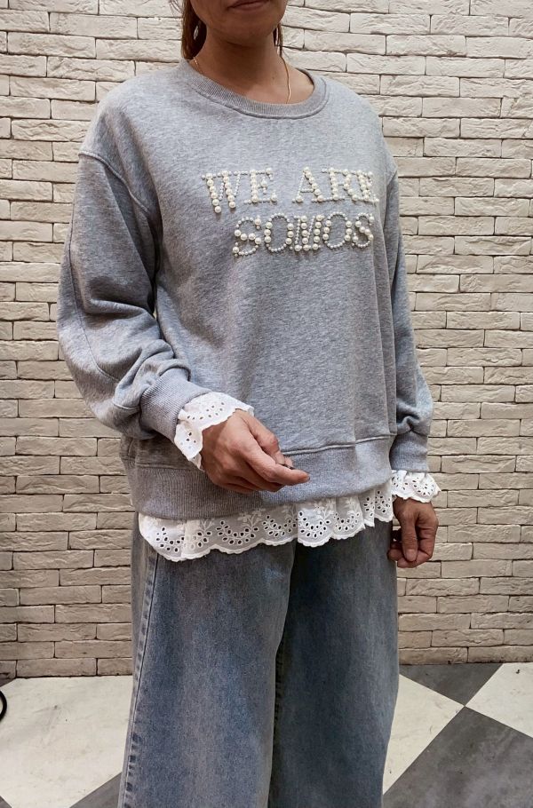 05110504┃秋冬〃1179釘珠英文拼蕾絲T 珍珠字母上衣、蕾絲拼接上衣、薄款衛衣、韓系上衣、女童上衣、春秋上衣、寬鬆上衣、女孩長袖、甜美風上衣