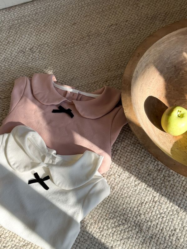 05120303｜小瑜家秋冬〃兩色奧絨學院風娃娃領上衣｜90-150 童裝上衣, 女童長袖, 半高領上衣, 刷毛上衣, 保暖內搭, 冬季童裝, 小童上衣, 韓系童裝, 氣質蝴蝶結, 90-150童裝