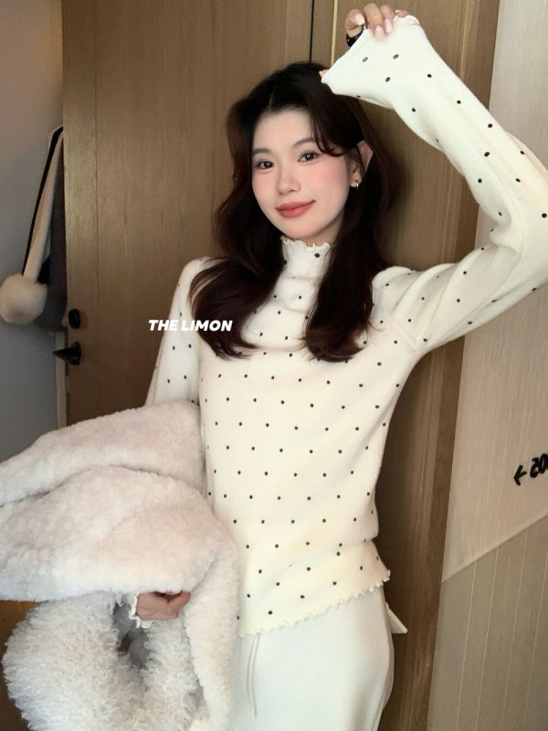 05110601┃LEMON〃8367波點雲感高彈木耳邊打底上衣 波點上衣、高領針織、打底上衣、天絲羊毛、韓系上衣、秋冬新款、木耳邊上衣、保暖內搭、甜美針織衫、長袖上衣