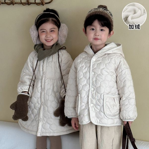 05111409┃兄妹家秋冬〃250635加絨夾棉外套┃80-150 兒童棉花糖外套

兒童絎縫外套

冬季童外套

奶油色童裝

兒童蓬蓬洋裝

女童蓬裙洋裝

男童外套

姐弟裝

兄妹裝

80-150童裝

兒童保暖外套

寶寶外套

壓紋外套童裝