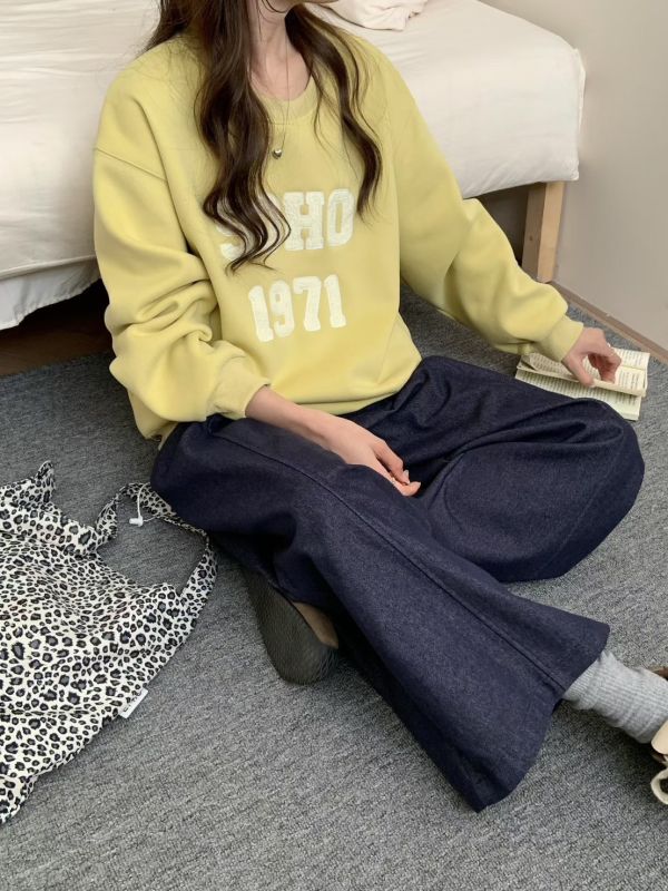 05120608｜秋冬〃9205簡約字母加絨保暖大學T｜F SOHO衛衣, 刷毛衛衣, 大學T, 韓系衛衣, 寬鬆上衣, 情侶衛衣, 保暖上衣, 字母衛衣, 長袖上衣, 秋冬穿搭, 百搭衛衣