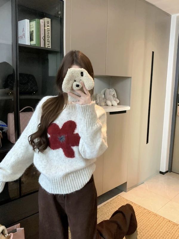 05121307｜秋冬〃8936可愛小花針織衫｜F 花朵針織毛衣
韓系針織上衣
立體花朵毛衣
寬鬆顯瘦毛衣
秋冬針織
長袖毛衣
可愛針織上衣
日常百搭毛衣
韓版毛衣
秋冬上衣