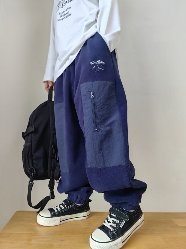 05112606｜CF冬〃CK126雙面奧粒絨拼接運動褲｜120-175 雙面奧粒絨
奧粒絨衛褲
兒童加絨褲
冬季厚款褲
保暖衛褲
男女童加絨
寬鬆工裝褲
束口衛褲
120 130 140 150 160 170 175
冬季童裝
秋冬休閒褲
大童衛褲
青少年加絨褲