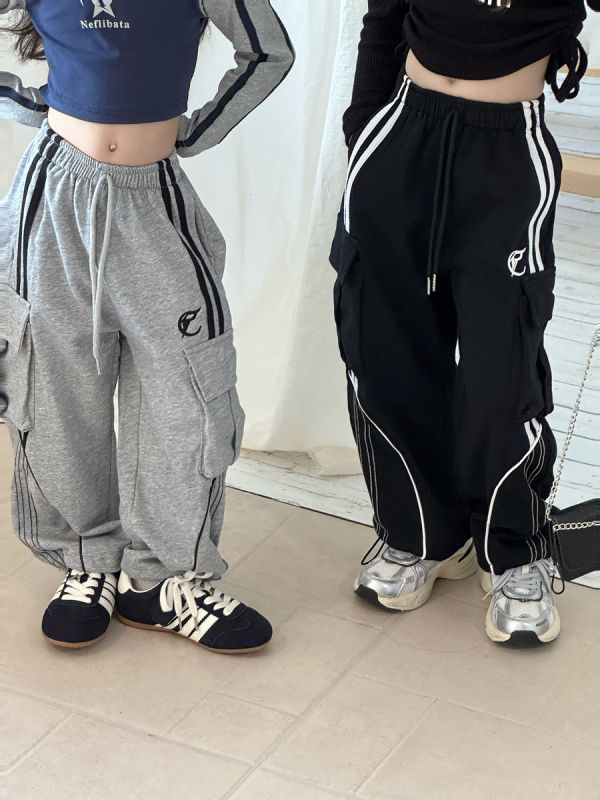 05080801┃小瑜秋〃三色邊條口袋抽繩運動褲┃90-150┃250810結單 