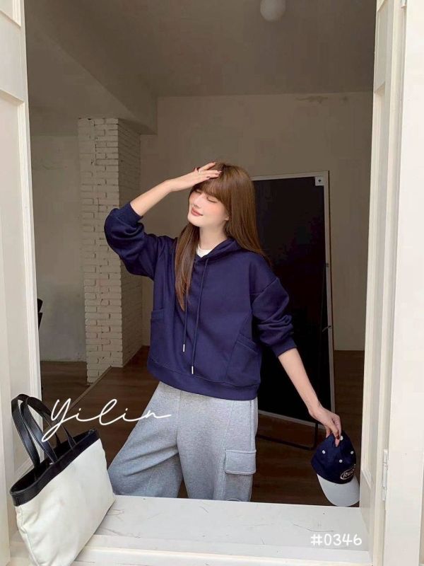 05120710｜秋冬〃0346日常感短版連帽上衣｜F 刷毛帽T, 短版衛衣, 連帽上衣, 韓系帽T, 顯瘦上衣, 短版穿搭, 休閒帽T, 秋冬上衣, 百搭上衣