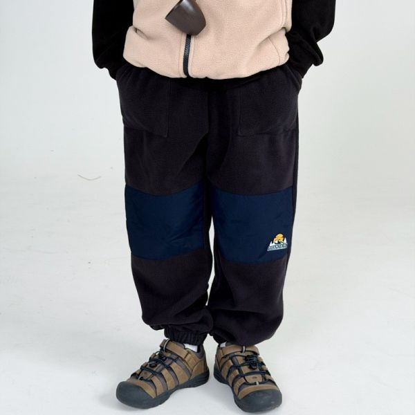 05121202｜CTX家秋冬〃2585兩色拼色搖粒絨運動褲｜110-165 中大童毛毛褲
童裝刷毛長褲
兒童保暖褲
加厚童裝長褲
秋冬童裝褲子
戶外風童褲
拼接刷毛褲
男童女童長褲
110-165 童裝
兒童休閒褲