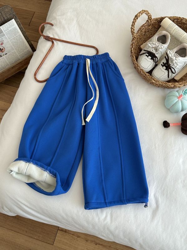 05120202｜KUMAI秋冬〃D299七色加絨抽繩運動褲｜100-160 童褲, 兒童長褲, 加絨童褲, 刷毛童褲, 冬季童褲, 保暖長褲, 童裝褲子, 抽繩長褲, 寬版童褲, 兒童棉褲, 厚刷毛褲, 多色童褲, 男童褲, 女童褲, 90-150cm童裝