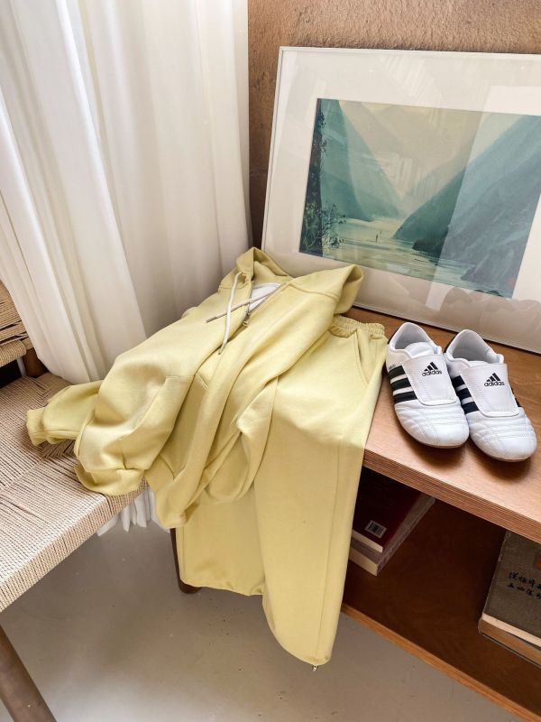 05110408┃TC秋冬〃黃色連帽外套長褲套裝┃110-160 - 兒童套裝
- 黃色休閒服
- 連帽外套長褲組
- 秋冬童裝
- 純棉童裝
- 兒童運動風穿搭
- 男女童皆可
- 亮色系童裝
- 尺寸110–160童裝