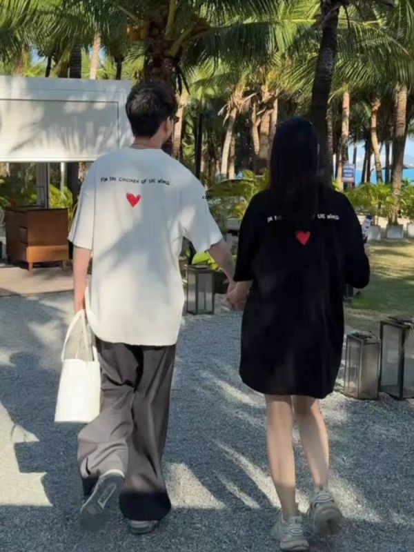 05040802┃依澤家夏〃5562七色背後小愛心T┃F┃0410結單 