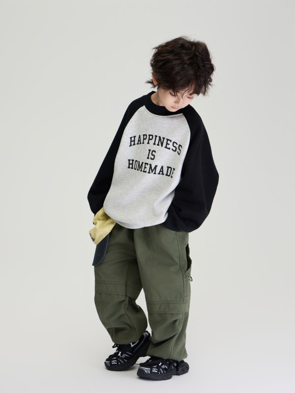 05110314┃TFYU秋冬〃兩色加絨撞色T┃100-170 - 兒童字母大學T
- 拼色刷毛上衣
- 秋冬童裝推薦
- HAPPINESS IS HOMEMADE
- 100–170 尺寸童裝
- 男童女童衛衣
- 親膚不扎布料
- 內刷毛大學T
- 韓系童裝
- 情侶童裝穿搭