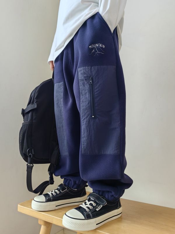 05112606｜CF冬〃CK126雙面奧粒絨拼接運動褲｜120-175 雙面奧粒絨
奧粒絨衛褲
兒童加絨褲
冬季厚款褲
保暖衛褲
男女童加絨
寬鬆工裝褲
束口衛褲
120 130 140 150 160 170 175
冬季童裝
秋冬休閒褲
大童衛褲
青少年加絨褲