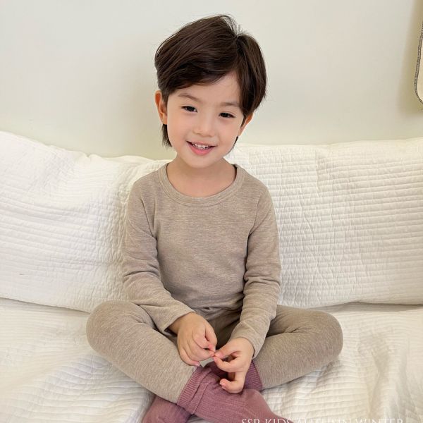 05110106┃SSR〃七色蠶絲羊絨居家服套裝┃90-150 兒童羊絨內著, 保暖內搭套裝, 雙倍保暖, 彈性貼身, 不勒肚設計, 秋冬童裝, 嬰幼兒內衣, 香絲山羊絨, 柔軟親膚,