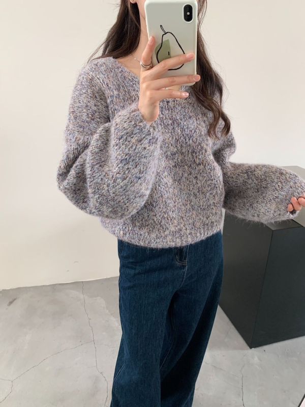 05112806｜秋冬〃213寬鬆微短版混色紗V領毛衣｜F V領毛衣、雜紋毛衣、針織上衣、短版毛衣、慵懶風、秋冬上衣、女生毛衣、213款