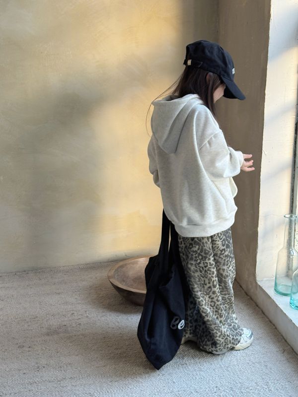 05120401｜小瑜家秋冬〃豹紋加絨休閒褲｜90-150 女童長褲, 豹紋童裝, 寬褲童裝, 鬆緊腰童褲, 秋冬童裝, 休閒童褲, 百搭童裝, 灰豹紋長褲, 女童褲子, 日系童裝