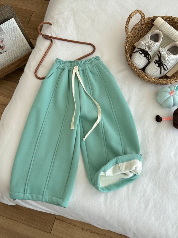 05120202｜KUMAI秋冬〃D299七色加絨抽繩運動褲｜100-160 童褲, 兒童長褲, 加絨童褲, 刷毛童褲, 冬季童褲, 保暖長褲, 童裝褲子, 抽繩長褲, 寬版童褲, 兒童棉褲, 厚刷毛褲, 多色童褲, 男童褲, 女童褲, 90-150cm童裝