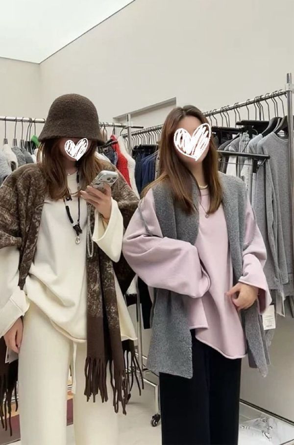 05111404┃秋冬〃9898包芯紗寬鬆捲邊針織衫┃F 寬袖針織衫

包芯紗上衣

寬鬆針織上衣

慵懶風針織

秋冬針織衫

顯瘦針織上衣

捲邊針織

女裝針織衫

高磅針織

八色針織

寬版上衣

針織造型上衣