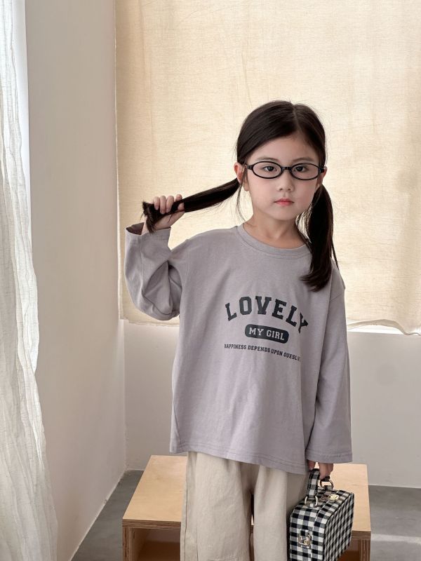 05072908┃兄妹家秋〃250545兩色LOVELY字母T┃80-150┃250810結單 