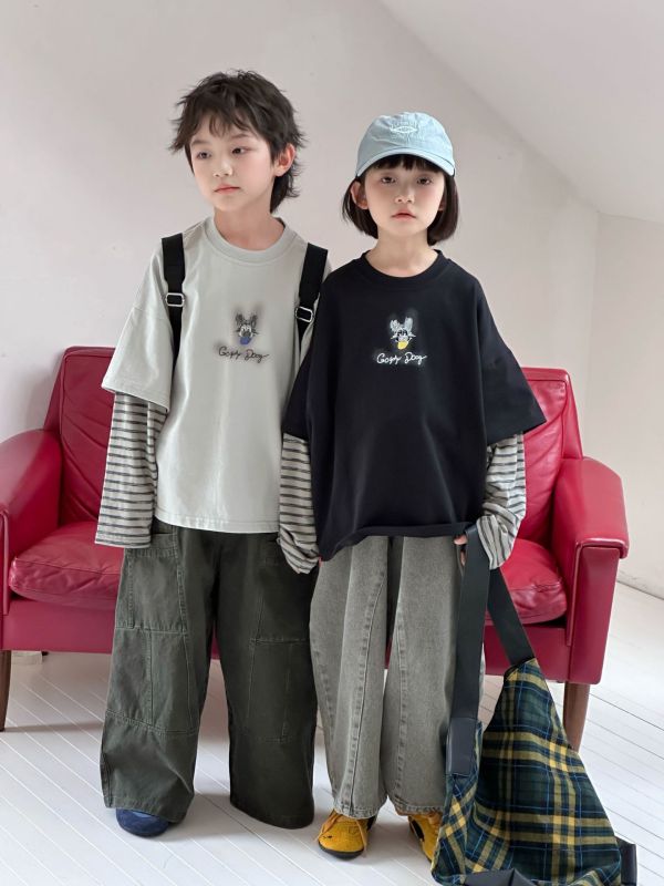 05072902┃XDJ秋〃兩色條紋袖假兩件卡通印花上衣┃90-150┃250810結單 