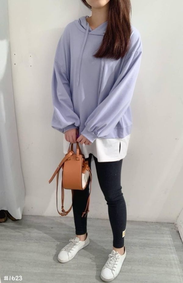 05111105┃秋〃1623四色假兩件連帽T┃F 韓系上衣, 假兩件連帽T, 女裝寬鬆上衣, 拼接襯衫下擺, 層次感上衣, 韓風帽T, 大陸製女裝, 長袖帽T, 春秋新款, 寬鬆版上衣, 韓系穿搭, 假兩件帽T, 粉色帽T, 杏色上衣, 韓系日常穿搭**