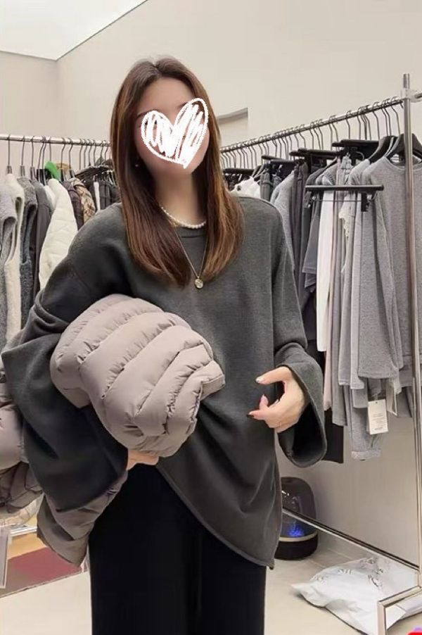 05111404┃秋冬〃9898包芯紗寬鬆捲邊針織衫┃F 寬袖針織衫

包芯紗上衣

寬鬆針織上衣

慵懶風針織

秋冬針織衫

顯瘦針織上衣

捲邊針織

女裝針織衫

高磅針織

八色針織

寬版上衣

針織造型上衣