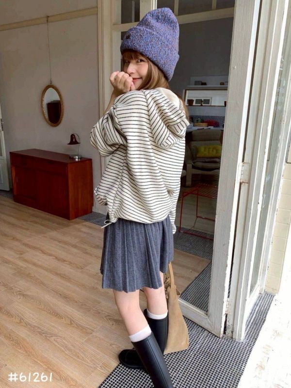05110610┃秋冬〃61261條紋連帽上衣 條紋連帽上衣、厚棉衛衣、寬鬆T恤、韓版上衣、秋冬上衣、連帽上衣、百搭長袖、休閒風上衣