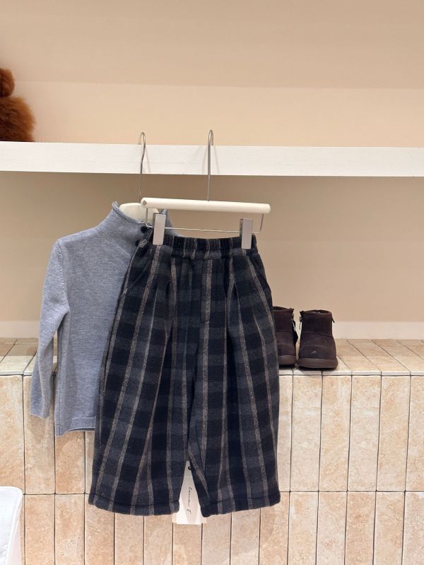 05120601｜HAHA家秋冬〃91679加絨深灰格子褲｜100-160 中大童褲, 格紋童褲, 韓系童裝, 童裝寬褲, 秋冬童褲, 厚款童褲, 鬆緊腰童褲, 小童褲子, 男童褲, 女童褲, 親子穿搭