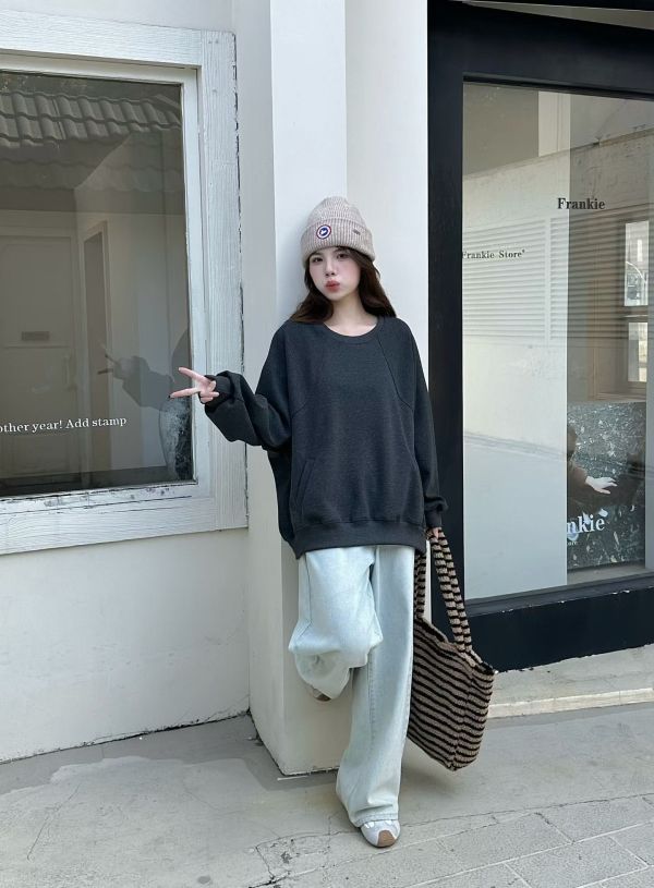 05113001｜YUAN〃3189後小標車線斜口袋上衣｜F 刷毛衛衣
大學T
口袋衛衣
圓領刷毛上衣
秋冬女裝
保暖上衣
寬鬆顯瘦
百搭素面
內刷毛衛衣
長袖上衣