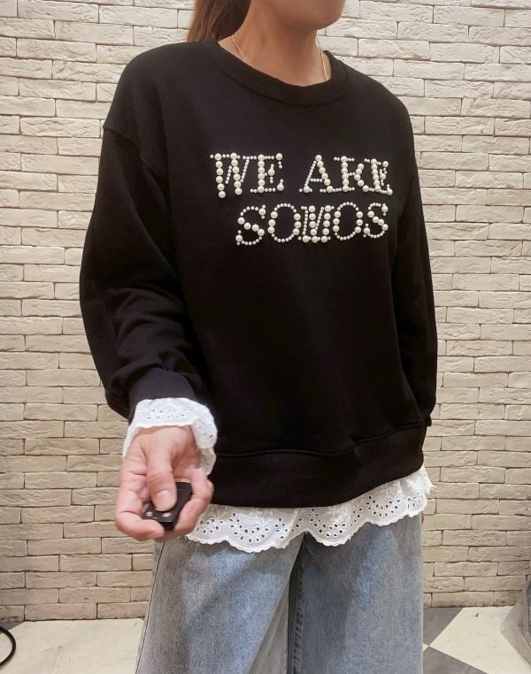 05110504┃秋冬〃1179釘珠英文拼蕾絲T 珍珠字母上衣、蕾絲拼接上衣、薄款衛衣、韓系上衣、女童上衣、春秋上衣、寬鬆上衣、女孩長袖、甜美風上衣