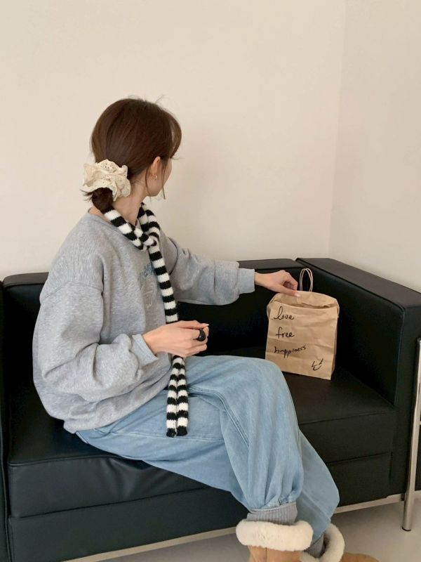 05120606｜秋冬〃9213暖心貓咪加絨大學T｜F 女裝衛衣, 刷毛上衣, 貓咪上衣, 毛巾繡衛衣, 可愛女裝, 療癒系穿搭, 寬鬆上衣女, 加絨上衣, 大人可愛風, 顯瘦衛衣, 韓系女裝, 秋冬上衣女, 百搭女裝, 大學T女, 女生可愛穿搭