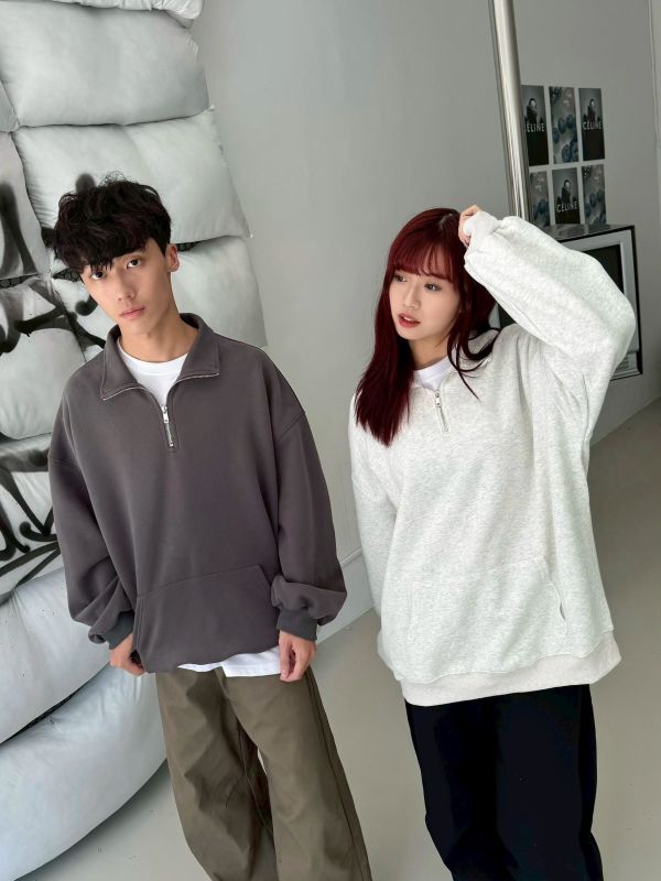 05110306┃秋冬〃5538半開襟寬版上衣┃F - 半開襟上衣
- 韓系針織衫
- 中性寬鬆上衣
- 情侶穿搭推薦
- F 尺寸上衣
- 黑白灰針織衫
- 秋冬上衣推薦
- 休閒風格穿搭
- 針織上衣搭配
- 男女同款上衣